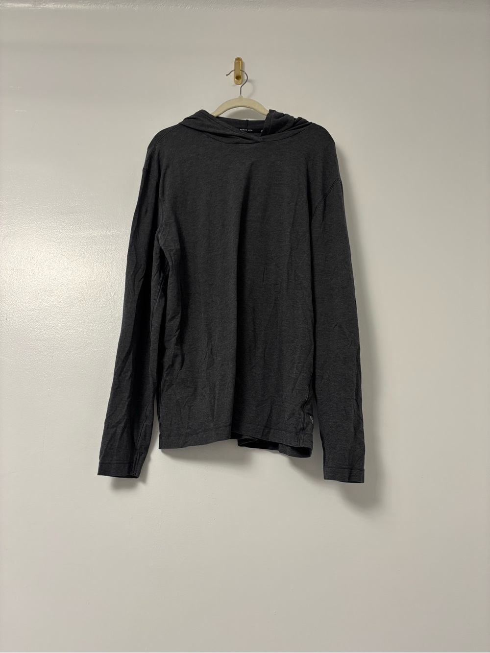 Men's Dark Gray Lightweight Hooded Long-Sleeve Shirt